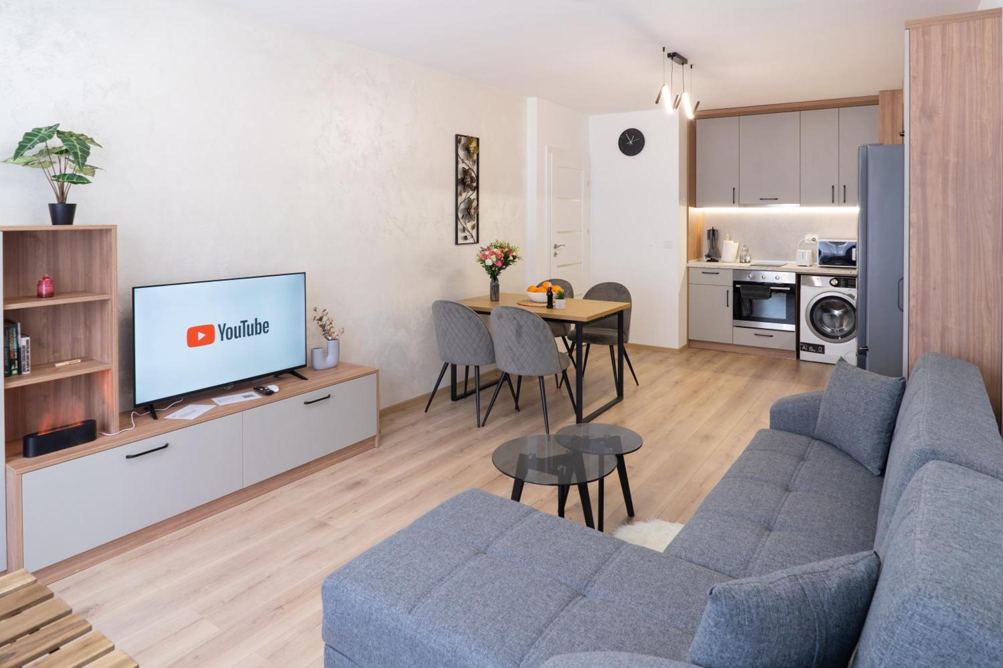 New Modern & Cozy Apartment With Free Parking Varna Luaran gambar