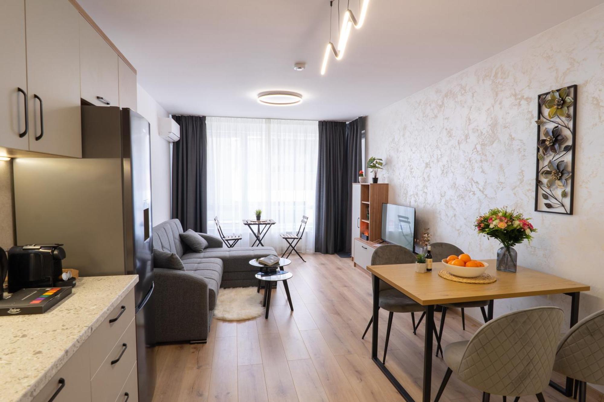 New Modern & Cozy Apartment With Free Parking Varna Luaran gambar