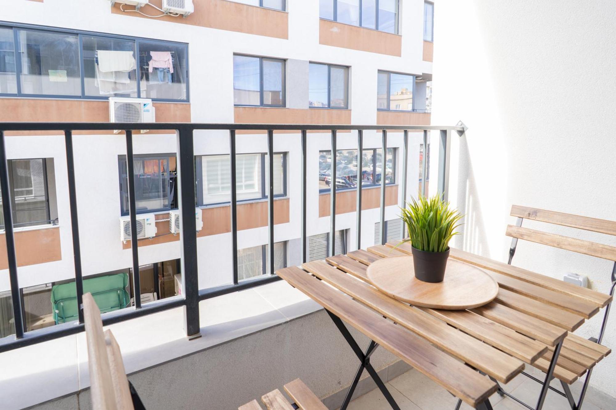 New Modern & Cozy Apartment With Free Parking Varna Luaran gambar